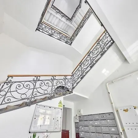 아파트 Cozy Loft With Terrace In The Center *